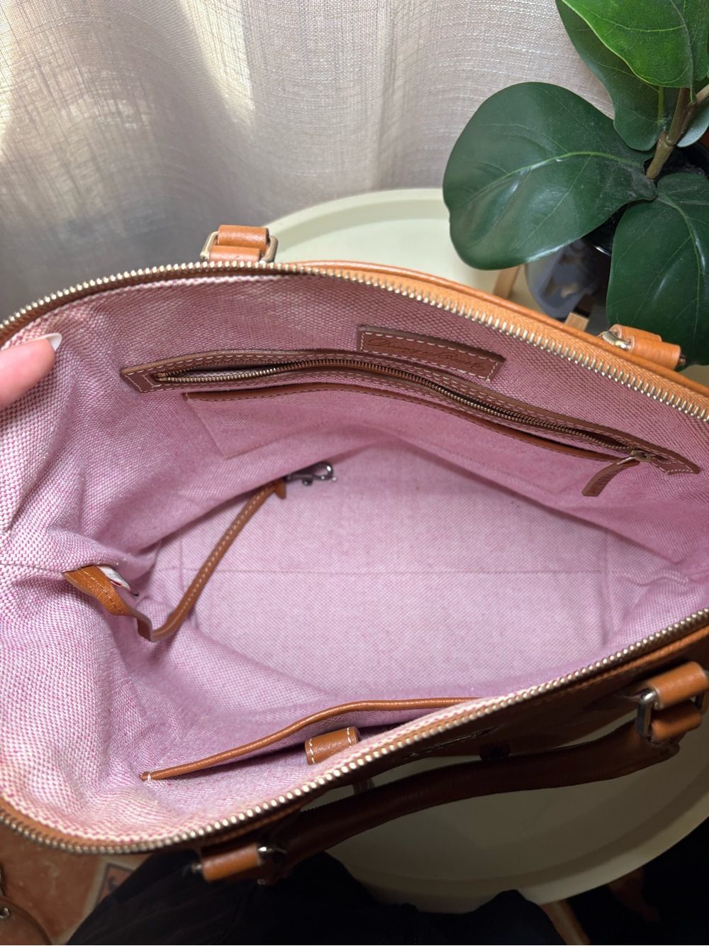 Dooney & Bourke brown leather tote bag with pebbled texture #tote #leather - Picture 6 of 7